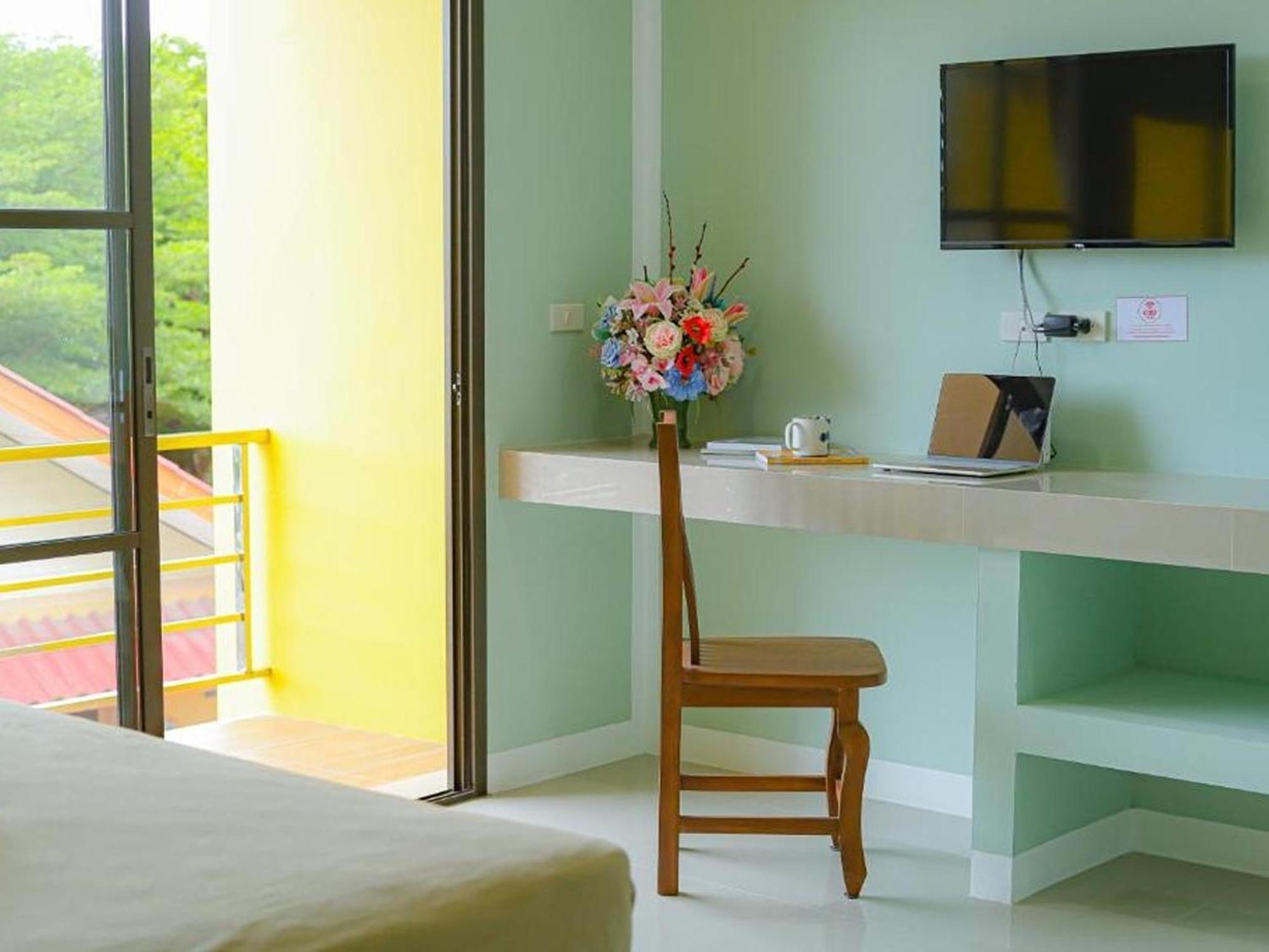 J & Ariya Hotel Near Samui Airport And Koh Phangan Pier Bophut Exteriör bild