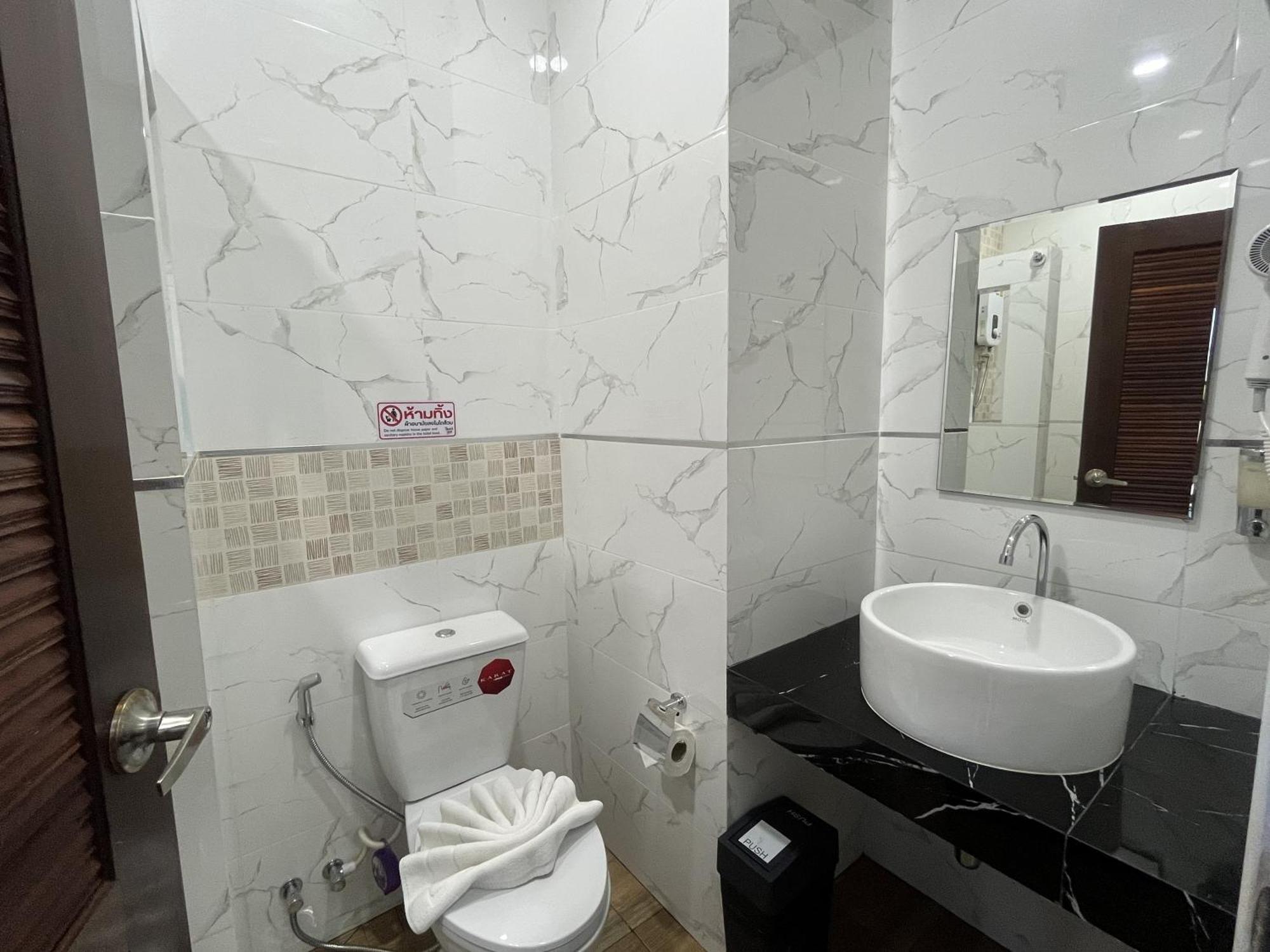 J & Ariya Hotel Near Samui Airport And Koh Phangan Pier Bophut Exteriör bild